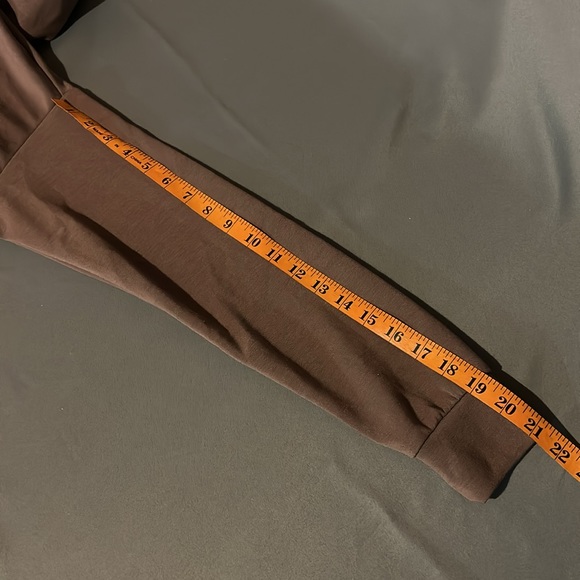 NWOT women’s zip up crop top - Picture 5 of 6